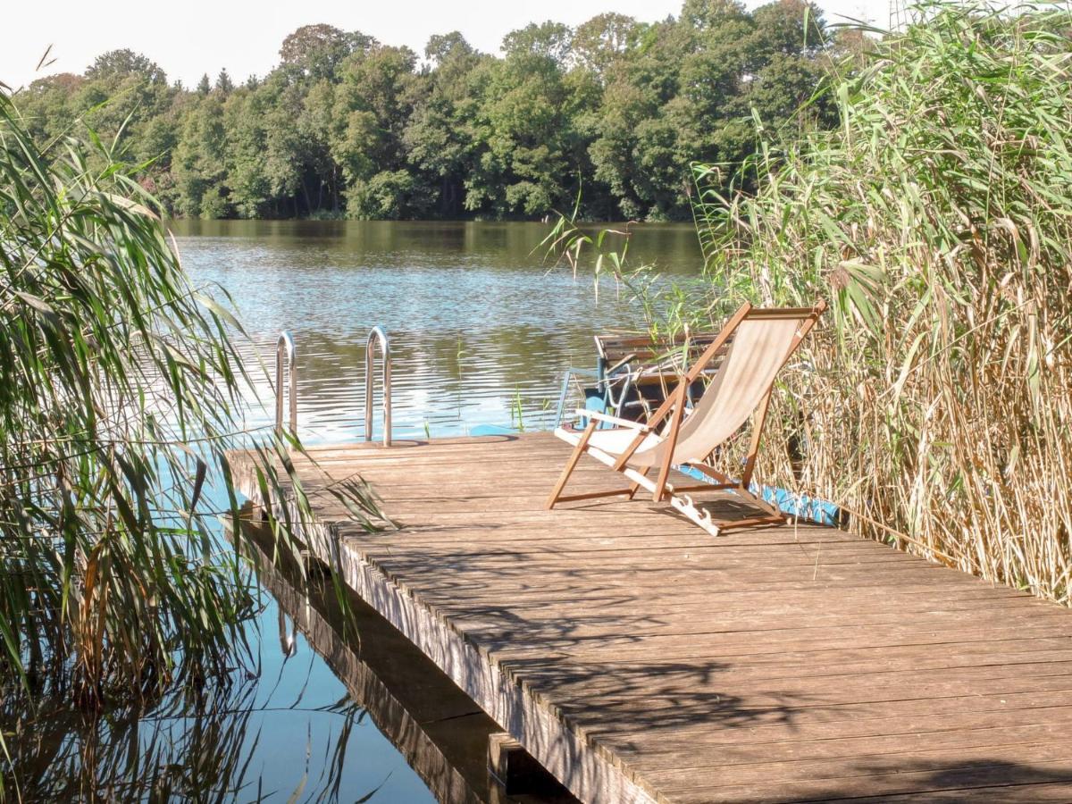 Kavaliershaus Schloss Bluecher Am Finckenersee Bagian luar foto