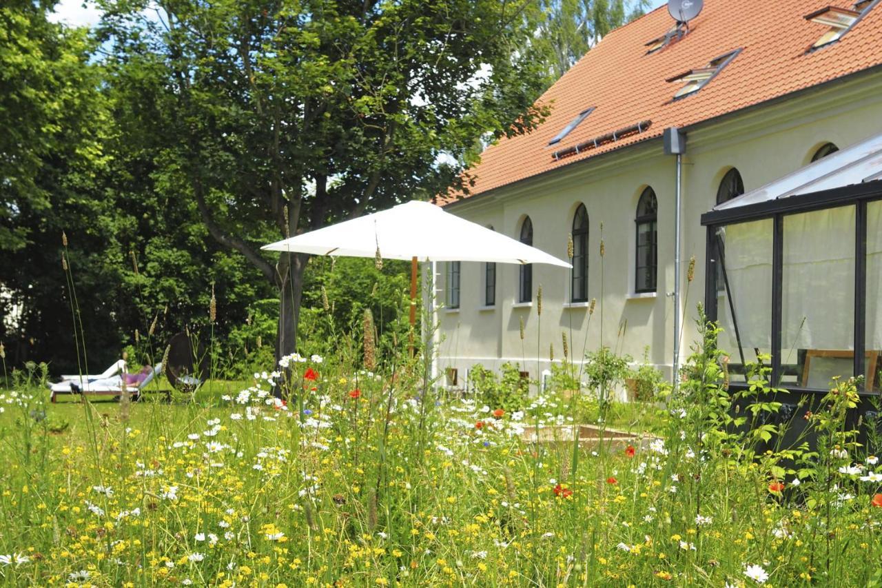 Kavaliershaus Schloss Bluecher Am Finckenersee Bagian luar foto
