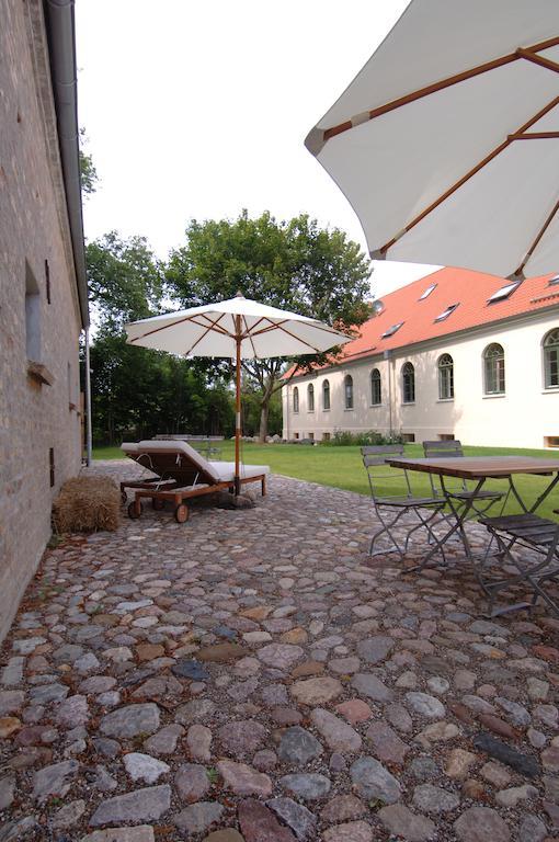 Kavaliershaus Schloss Bluecher Am Finckenersee Bagian luar foto